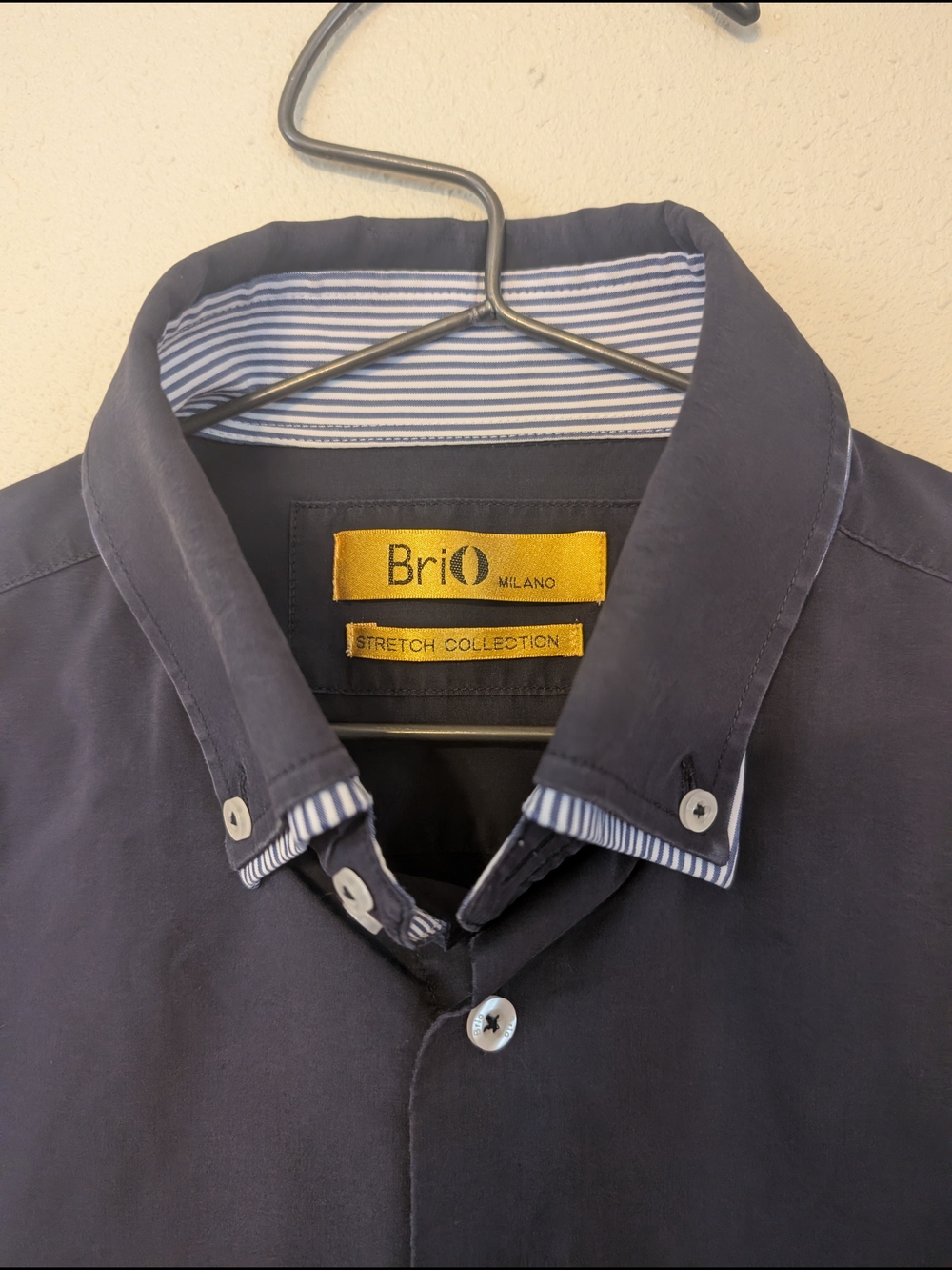 Brio Milano Men's Dark Navy Button-Down Shirt with Contrast Collar Trim L